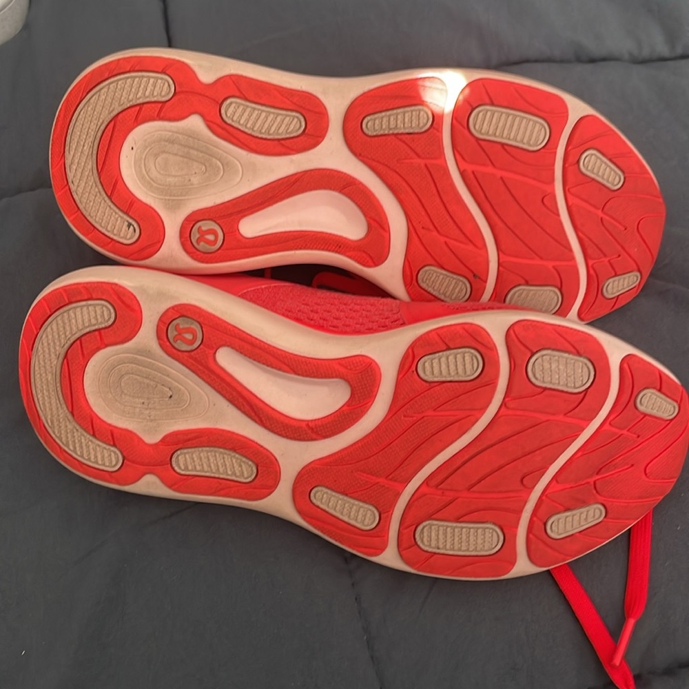 lululemon athletica Women's Vivid Red Athletic Shoes - Picture 2 of 4